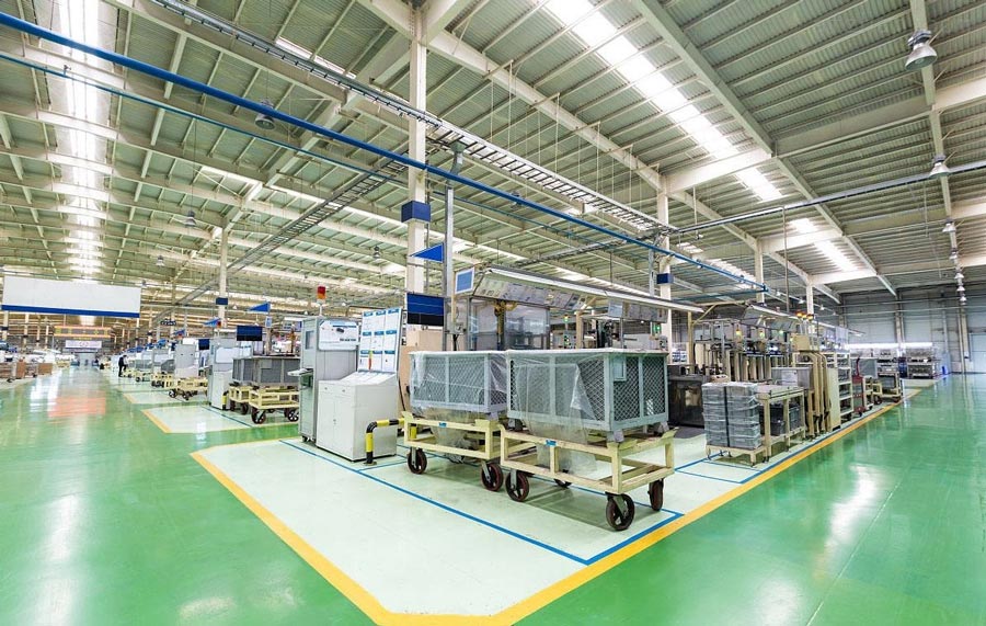 新洲厂房装修工人触电身亡，谁来担责？